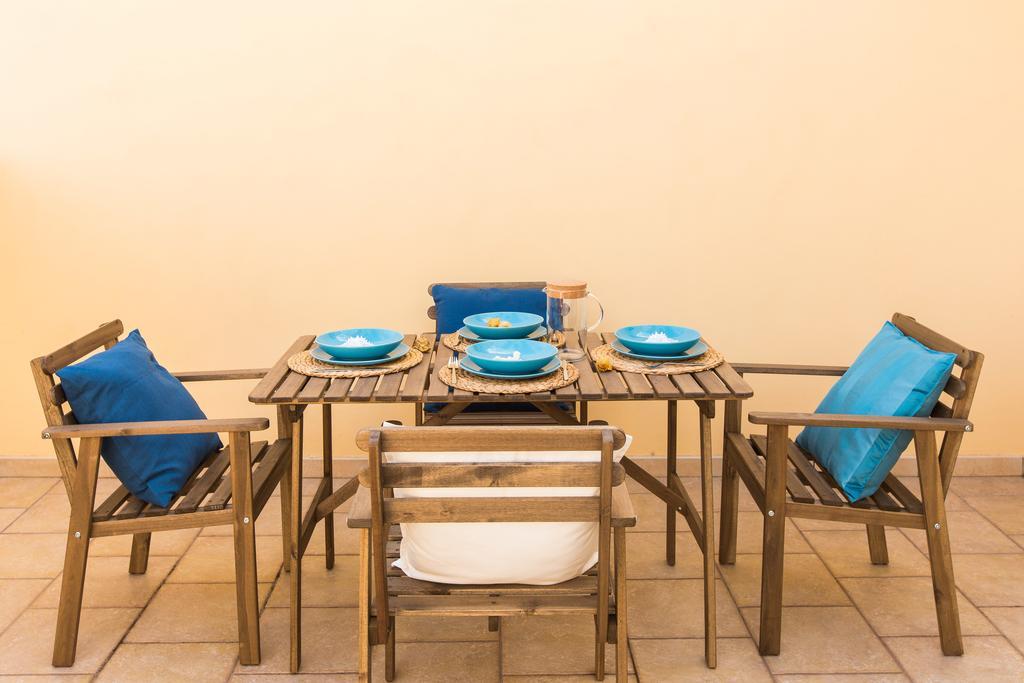 Isola Blu Aparthotel Taranto Kültér fotó